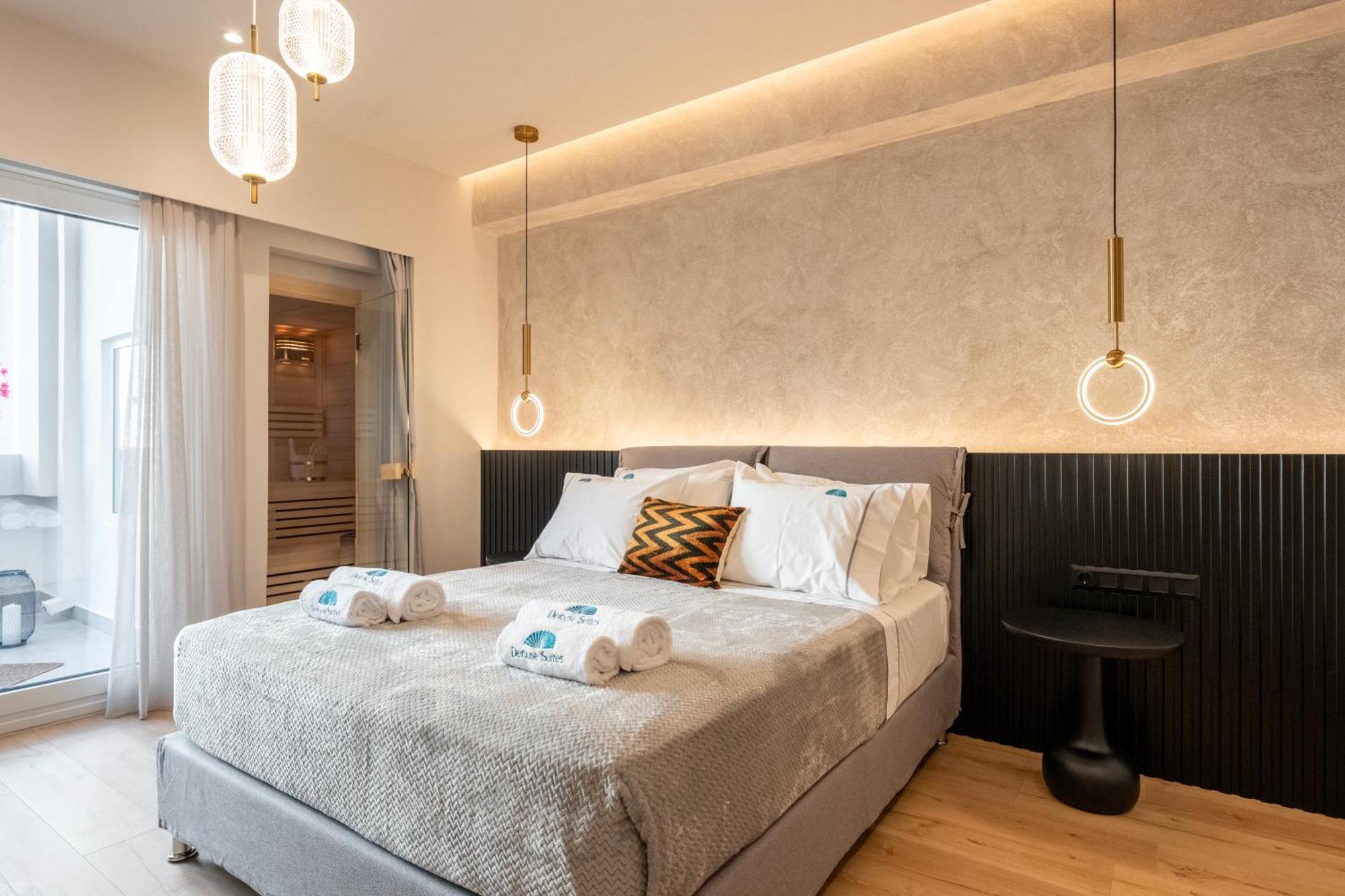 אתונה Derouse Eva Suite Jacuzzi & Sauna מראה חיצוני תמונה